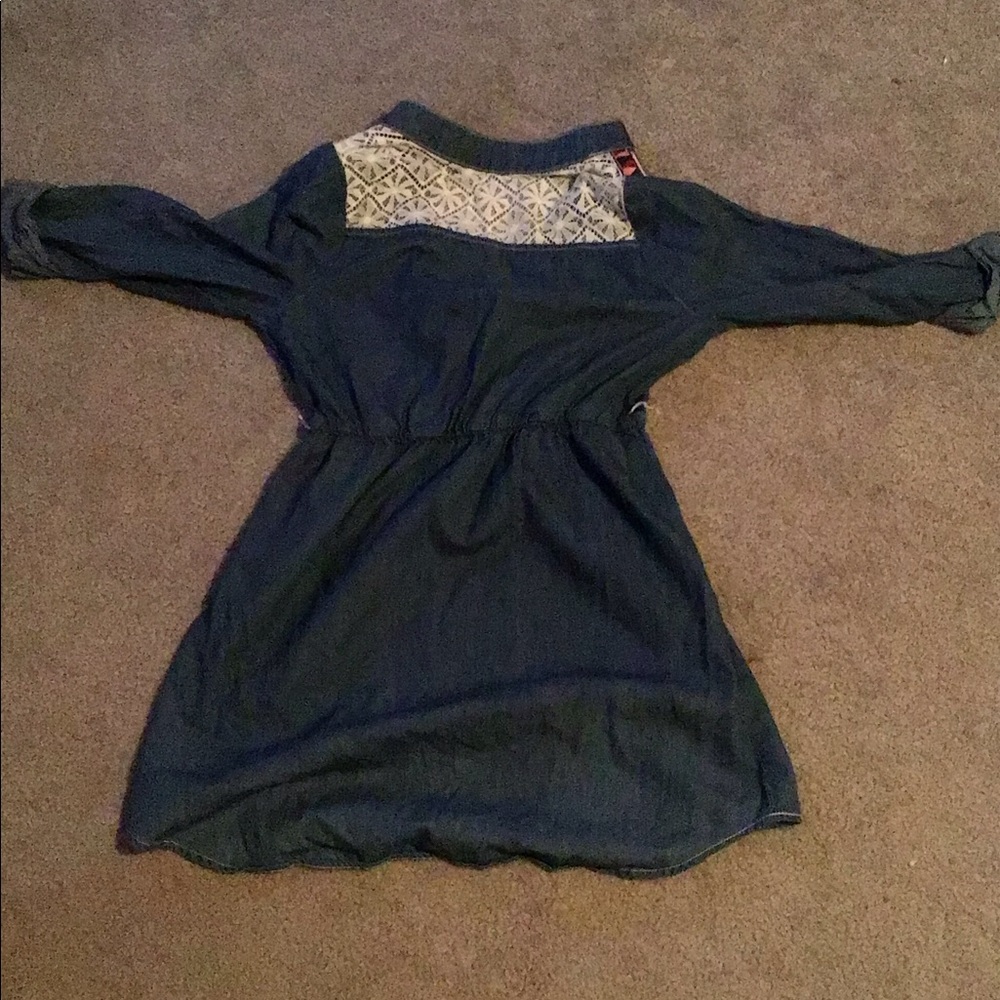 Kids dress that is light blue